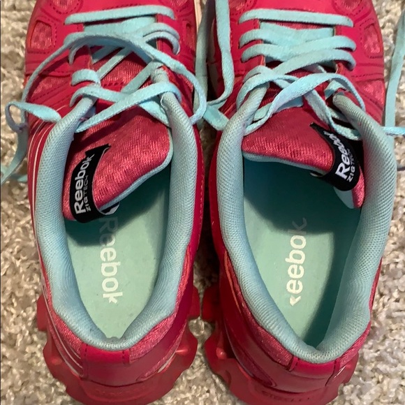 Reebok Running Shoes - Picture 5 of 8